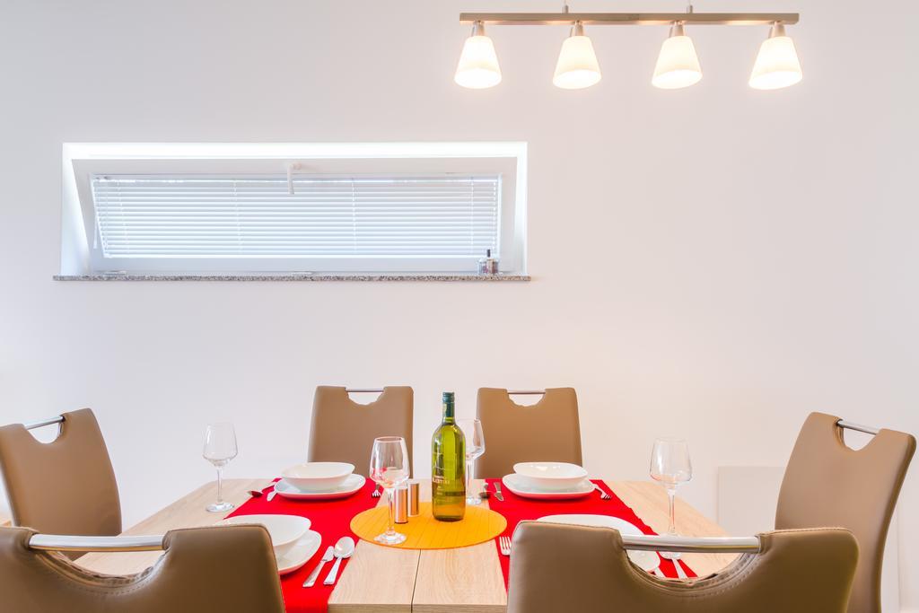 Villa Apartments Futura Vantacici Eksteriør bilde