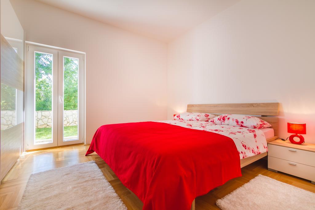 Villa Apartments Futura Vantacici Eksteriør bilde