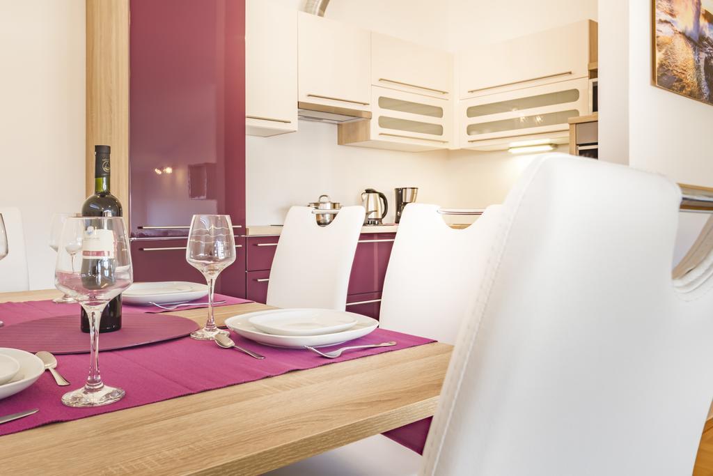 Villa Apartments Futura Vantacici Eksteriør bilde